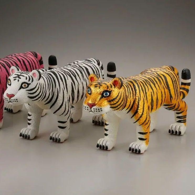 とらさん専用 Amazon.co.jp: 三沢厚彦 ANIMALS トラ 虎 ソフトビニール製完成品
